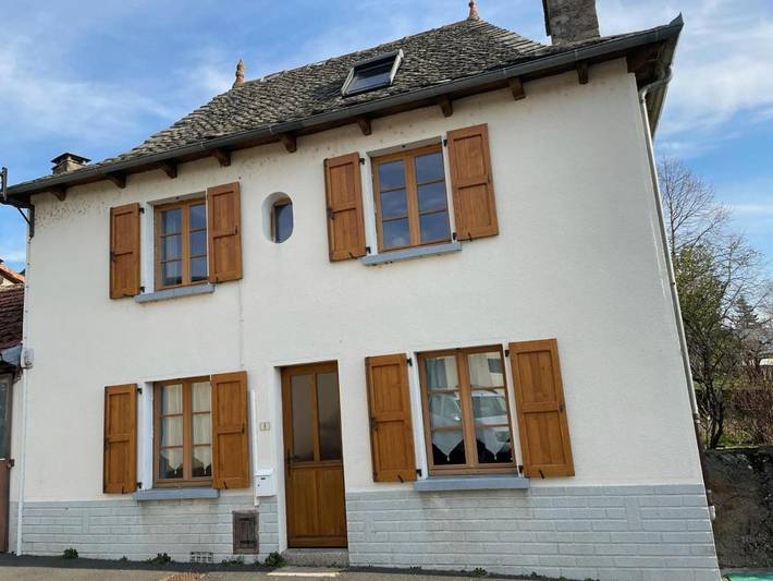 Location de vacances pour 6 personnes, avec Jardin à Cassaniouze
