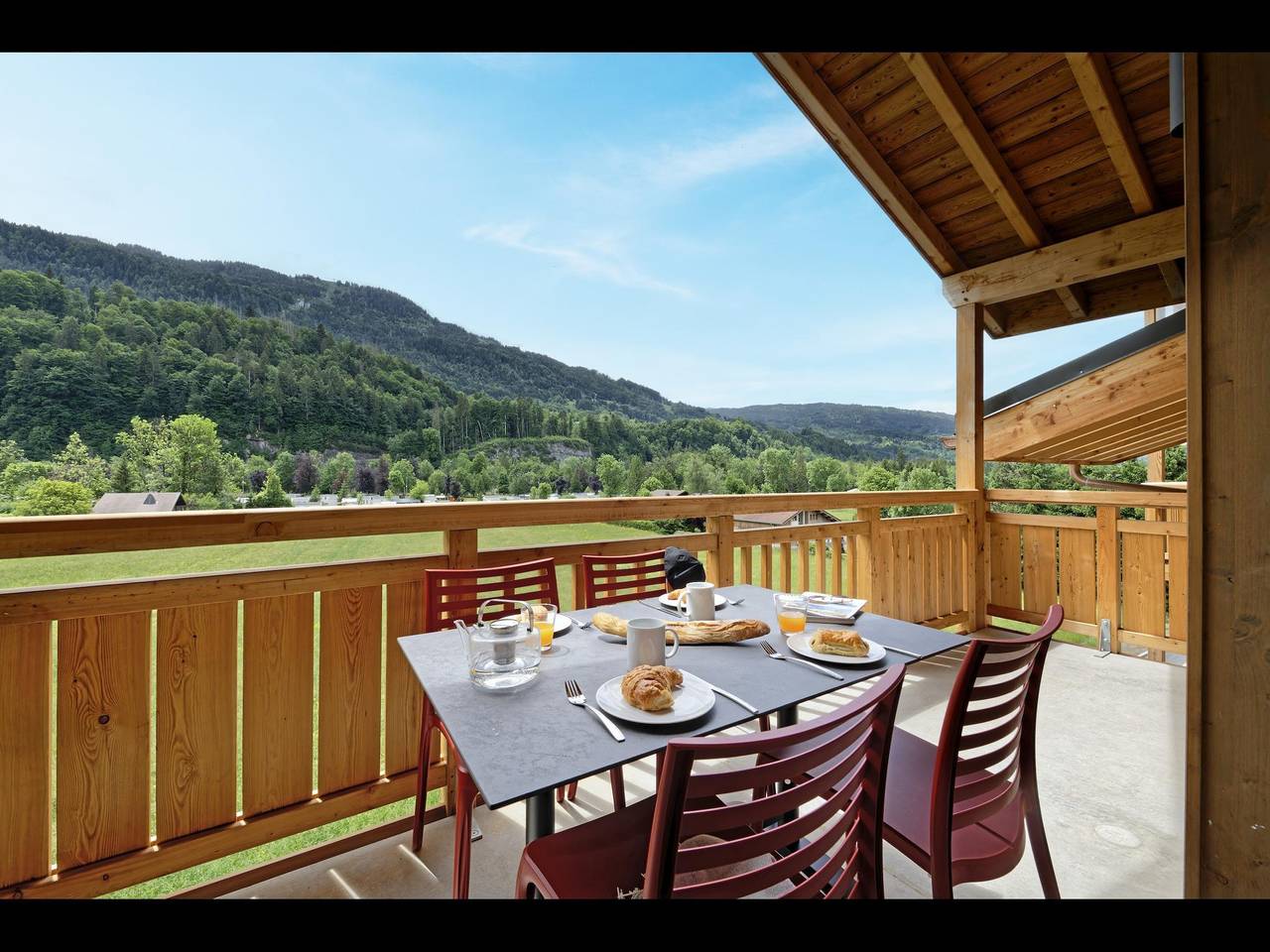 Appartement entier, Appartement à Samoëns avec spa et piscine in Samoëns, Région de Bonneville