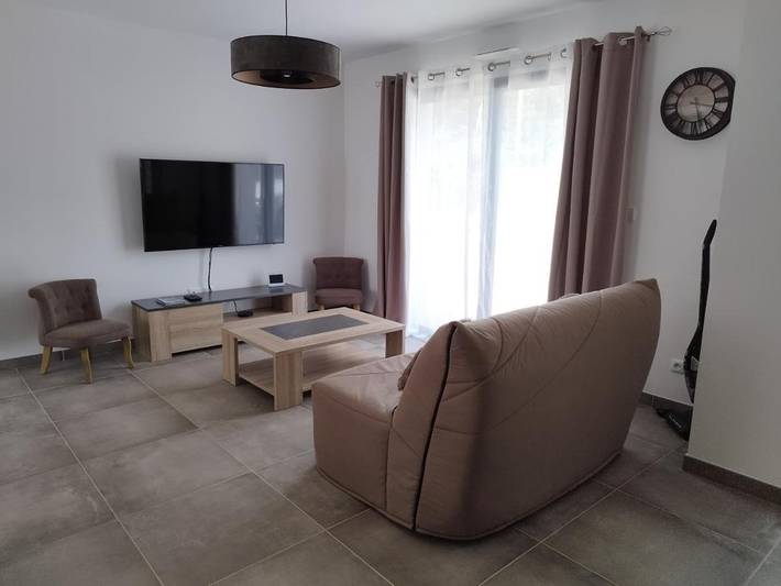 Location de vacances pour 6 personnes, avec vue et jardin à Vouneuil-sous-Biard - 2