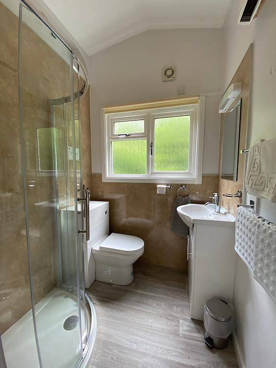 Satchwell Chalet on Reelig Estate - Dog Friendly in Highlands