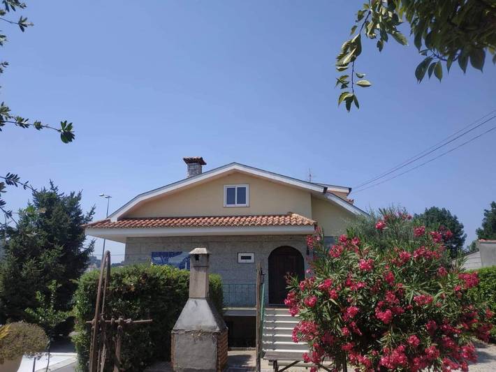 Location de vacances pour 8 personnes, avec piscine et jardin à Felgueiras - 2