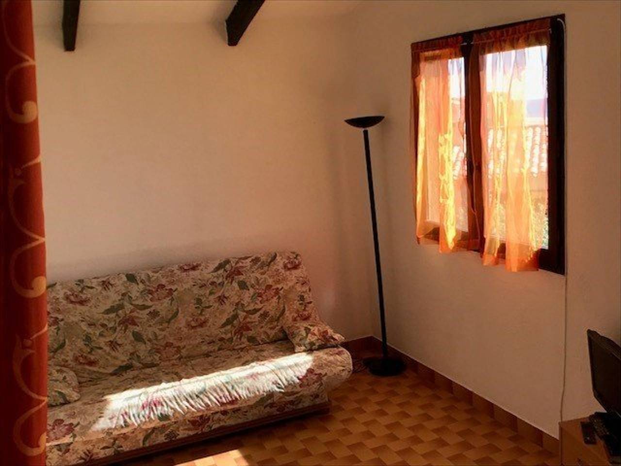 Beachfront 1-Bedroom House for 4 with Terrace, Parking, and Modern Amenities in Port Leucate in Port Leucate, Leucate