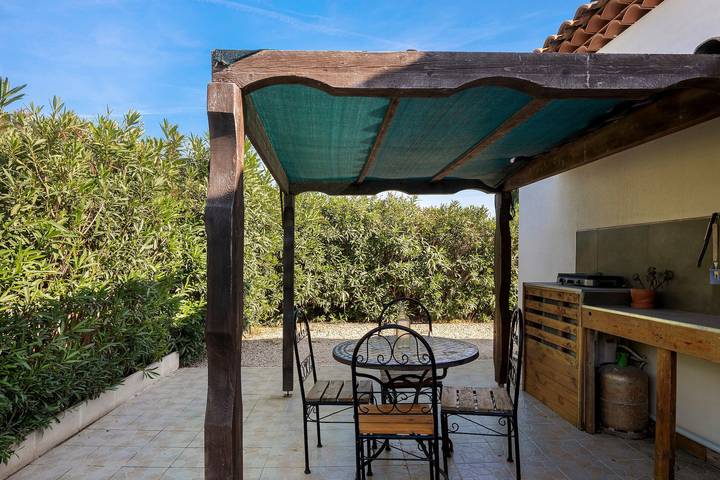 Location de vacances pour 4 personnes, avec Jardin en Provence