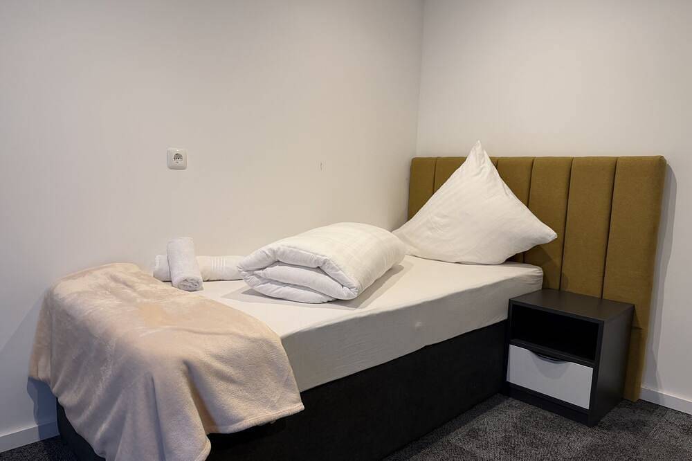 Ganze Wohnung, Goethestraße 29 Apartment 3 in Zeuthen, Dahme-Seengebiet
