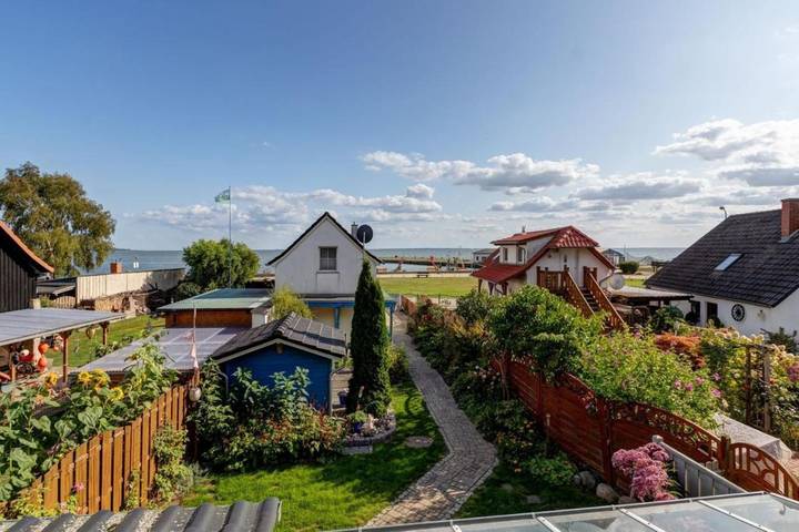 Ferienwohnung für 4 Personen, mit Terrasse und Garten sowie Seeblick in Kamminke - 2