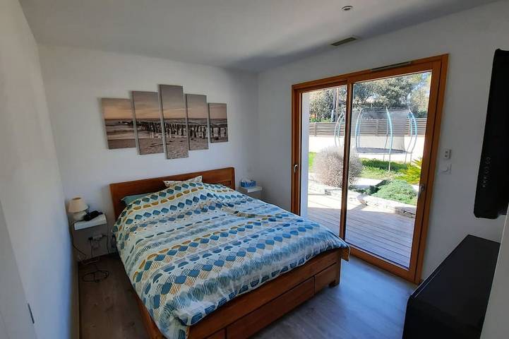 Location de vacances pour 8 personnes, avec jacuzzi et jardin à Nages-et-Solorgues - 2