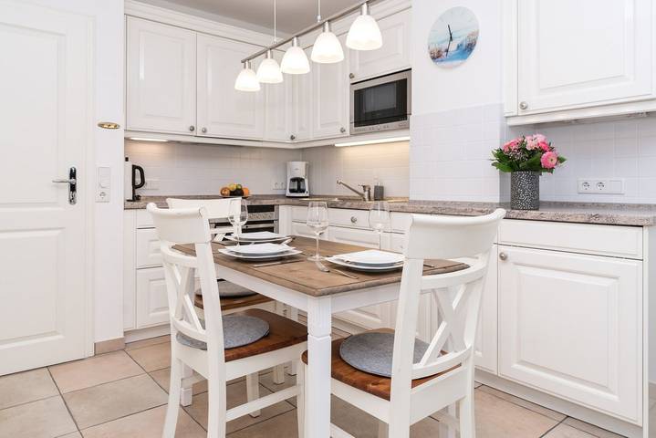 Ganze Wohnung, Moderne 2-Zimmer-Wohnung in ruhiger Lage in Wenningstedt in Wenningstedt, Sylt