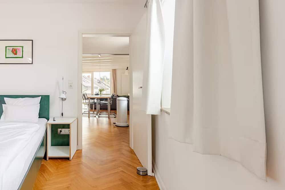 Ganze Wohnung, Stilvolle Wohnung mit großer Terrasse, Klimaanlage und Parkplatz in Deidesheim, Pfälzer Rheinebene
