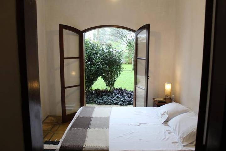 Gîte pour 2 personnes, avec jardin ainsi que terrasse et piscine à Ubatuba - 2