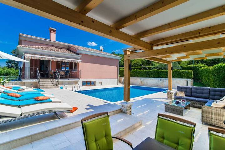 Villa Maklavun in Matohanci, Zentralistrien