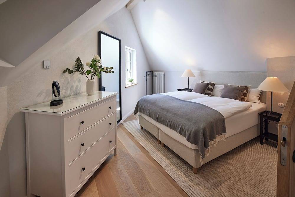 Exklusives Ferienhaus mit Dachterrasse, Kamin & Sauna im romantischen Deidesheim in Deidesheim, Pfälzer Rheinebene