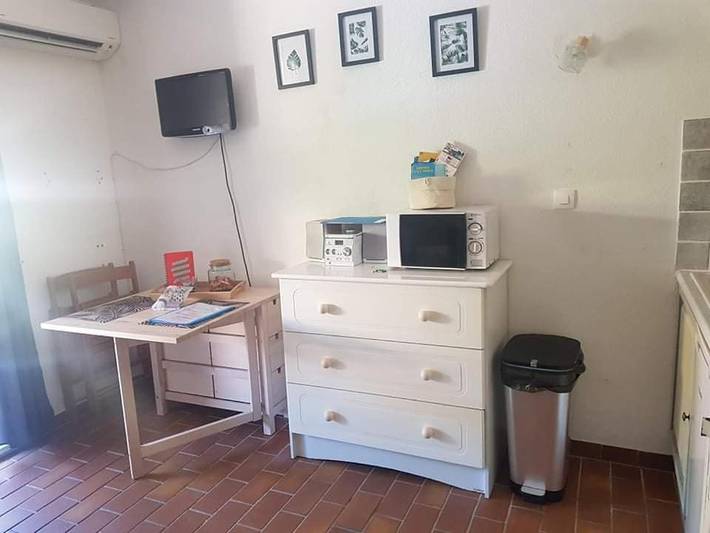 Gîte pour 4 personnes, avec balcon dans Plage de la Madrague - 3