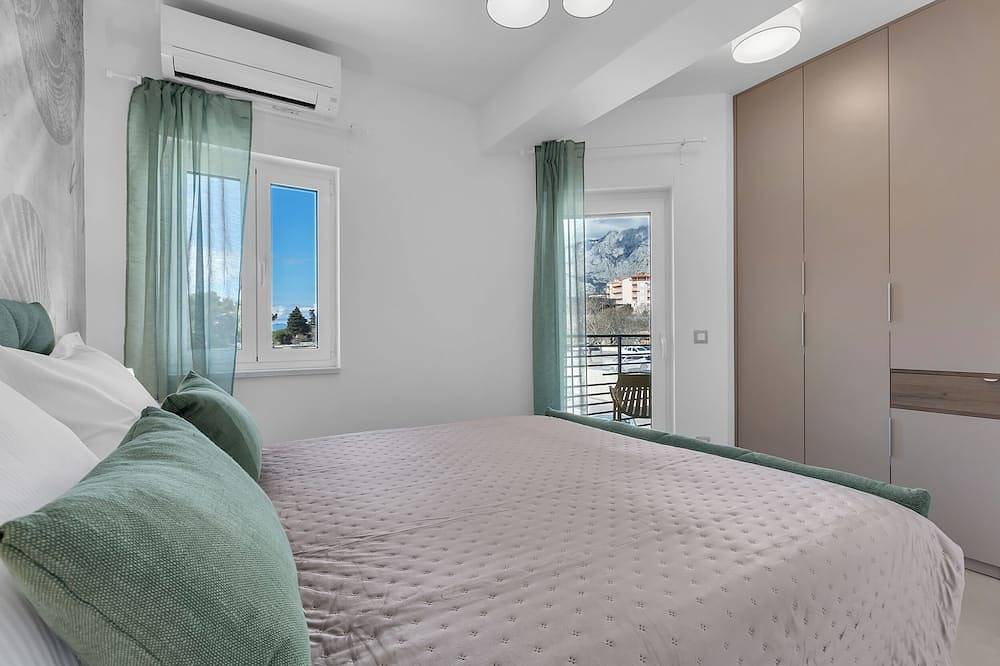 Apartamento entero, Luxury Apartment \"Nugal\" private heated roof pool in Makarska, Rivera de Makarska