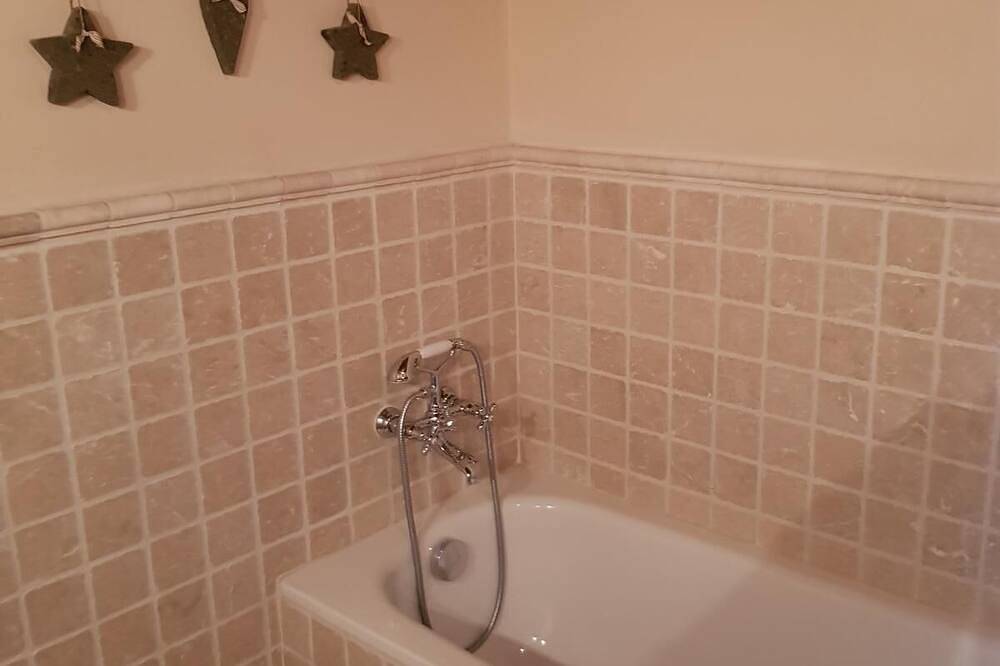 Abgelegene Bergvilla mit eigenem Pool, herrlicher Aussicht in Tresana, Val di Magra