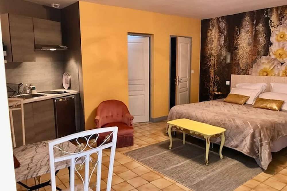 Appartement entier, Studio 3 personnes dans environnement de charme in Caudrot, Région de Langon