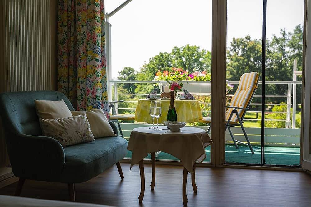 Ganze Wohnung, Appartement in optimaler Lage mit extragroßem Doppelbett in Bad Birnbach, Bayerische Golf und Thermenland