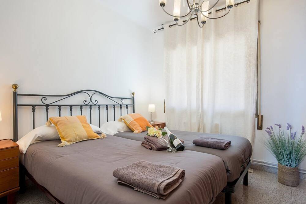 Ganze Wohnung, 25k from Barcelona close to the beach Matarolux9 in Mataró, Costa del Maresme