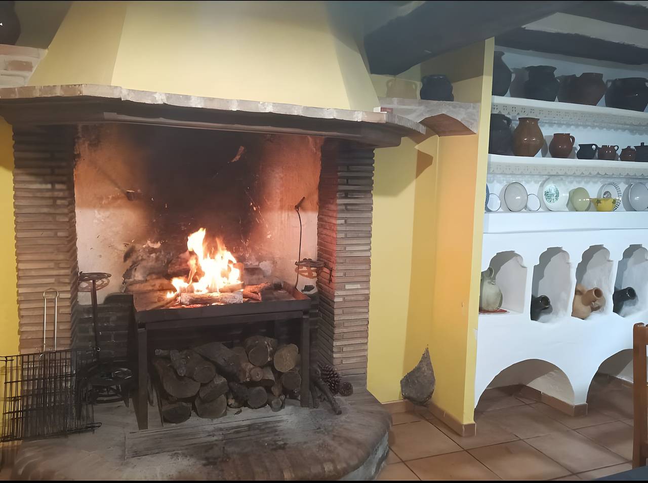Maison de campagne 'Casa De La Cisterna I' avec balcon in Pina de Montalgrao, Province de Castellón