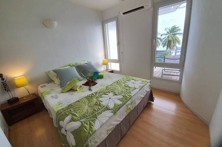 Villa Marbella- Piscine privée - Vue mer - Proche plages - Citerne d'eau in Le Gosier, Guadeloupe