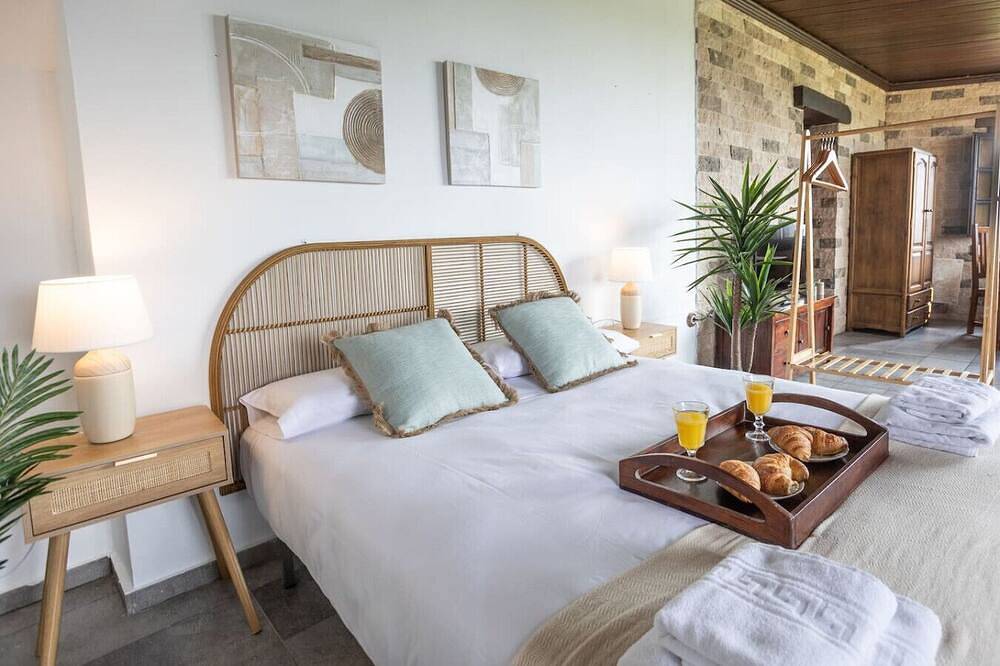 Relax and enjoy the moment on the coast in Villaviciosa, Costa Verde (Spain)