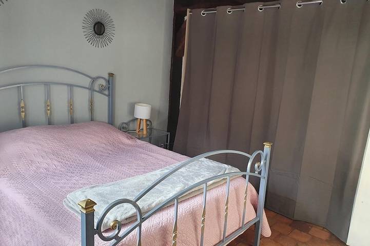 Location de vacances pour 6 personnes, avec jardin à Salbris - 4