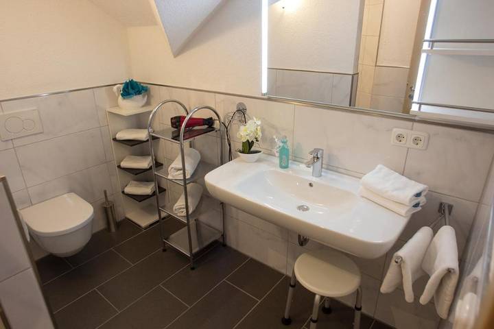 Ferienwohnung für 5 Personen, mit Balkon und Ausblick in Waltenhofen - 4