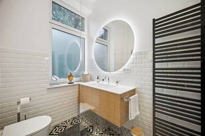 Ganze Wohnung, Nuit Apartment - Zentral, Familien, Terrasse, Nähe Messe Dortmund in Hagen, Ruhrgebiet