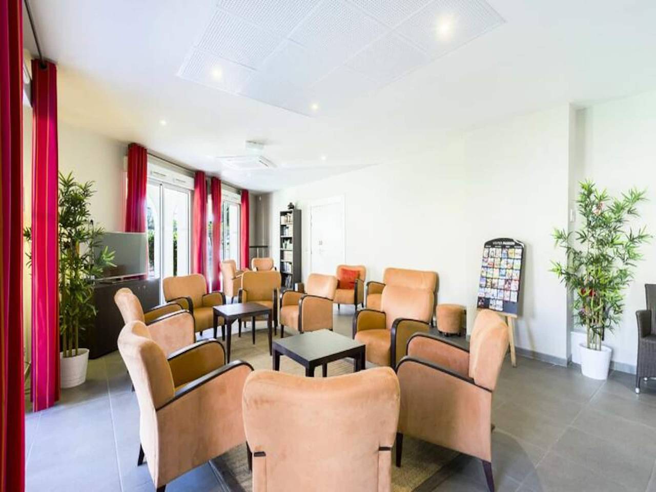 Entire apartment, Studio 2 people in Rousset, Aix-en-Provence region