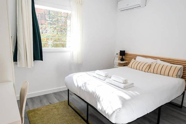 Entire apartment, 5 min from the airport + Ifema in Barajas, Madrid