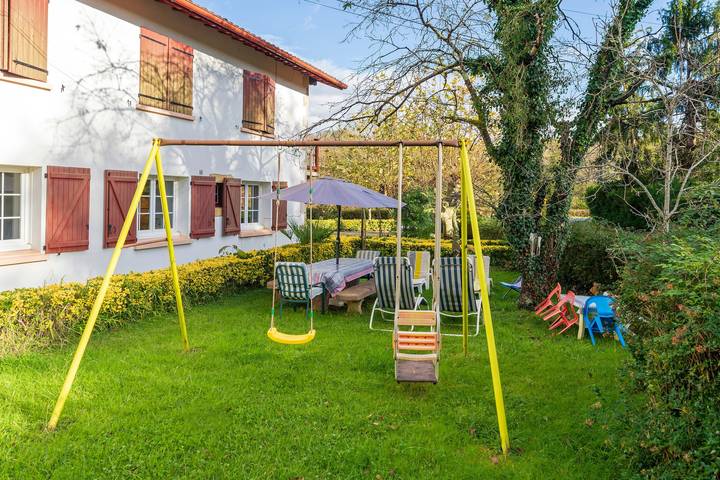 Ganze Wohnung, Komfortables Apartment nahe der spanischen Grenze in Saint-Pée-sur-Nivelle, Bayonne und Umgebung