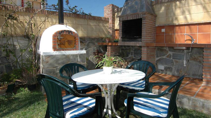 Casa rural para 10 personas, con terraza y jardín en Nerja - 4