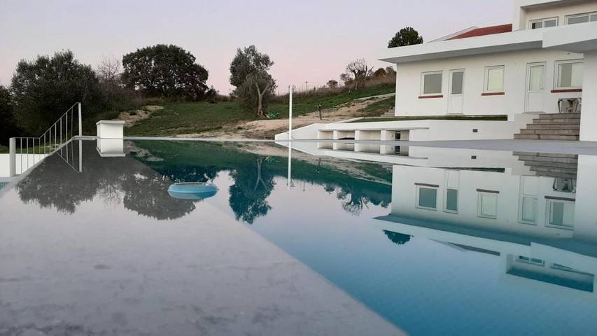 Chalet para 6 personas, con Balcón y Terraza además de Jardín y Piscina en Santarém - 3