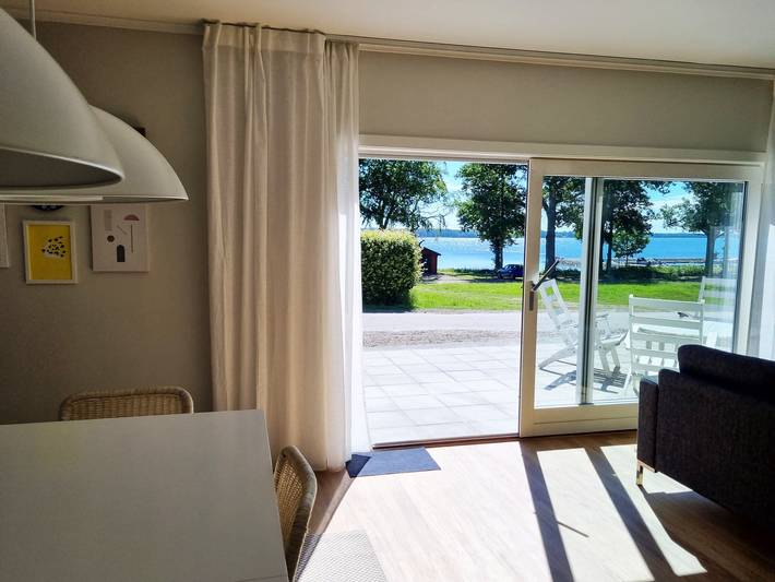 Feriehus for 6 personer, Terrasse og Hage i tillegg til Sauna og Innsjøutsikt i Småland