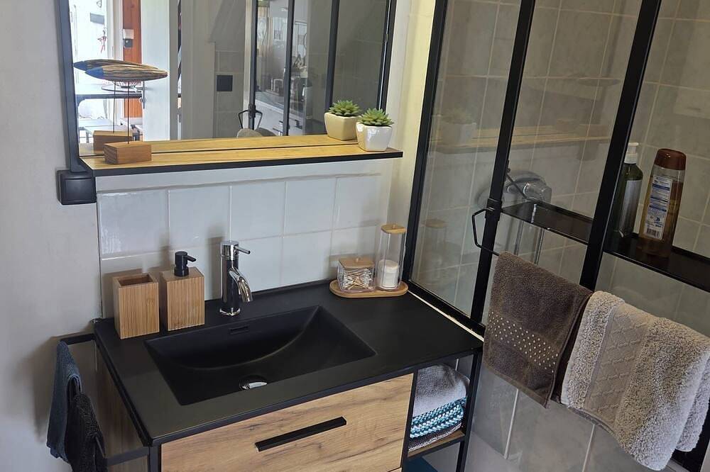 Ganze Wohnung, Air-conditioned, fully renovated duplex with private terrace in Lunel, Mittelmeerküste (Frankreich)