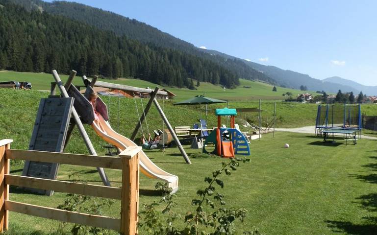 Gîte pour 4 personnes, avec jardin et vue, adapté aux familles à Villabassa - 4