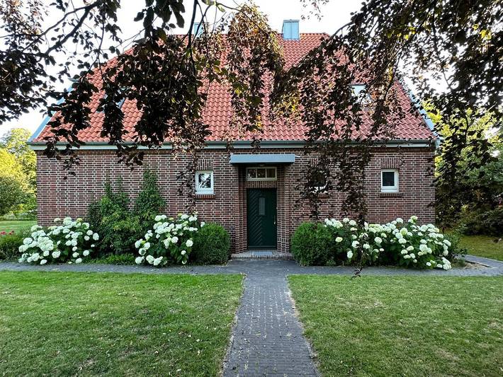 Ferienhaus für 8 Personen, mit Terrasse und Garten sowie Sauna und Ausblick in Halbinsel Butjadingen