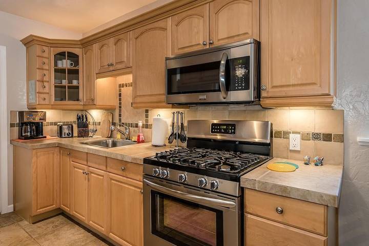 Vacation rental for 2 people, with yard and terrace in Morro Bay