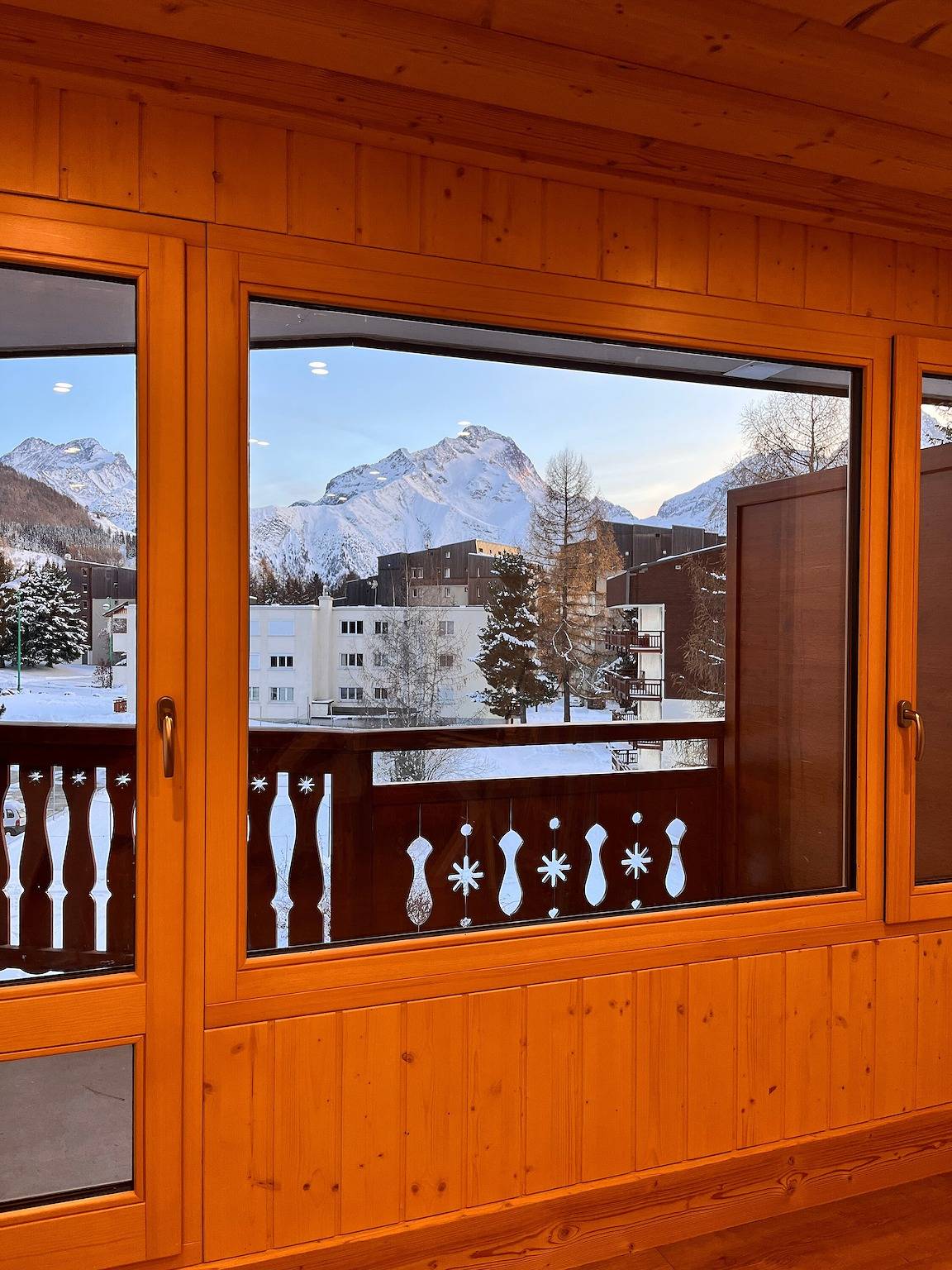Entire studio, Charming Studio at the Foot of Jandri with Mountain View and Balcony in Mont-de-Lans, Les Deux Alpes
