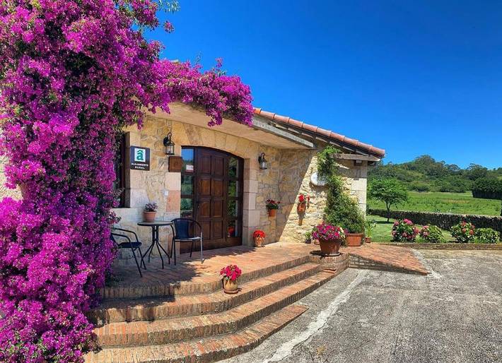 Casa rural para 3 personas, con vistas y jardín, Familias con niños en Costa Occidental (Cantabria)