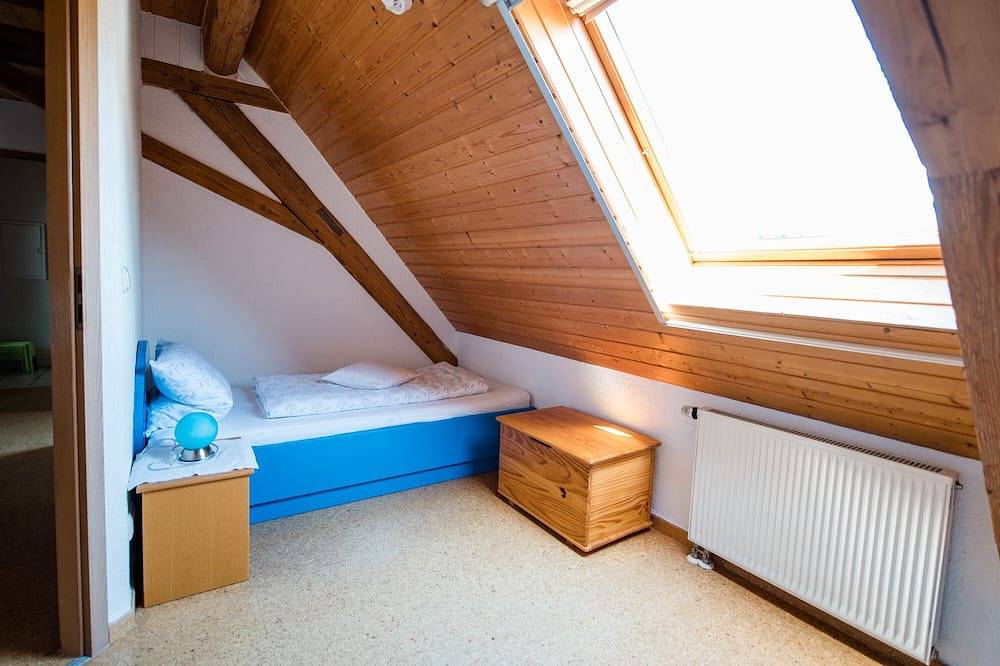 Ganze Wohnung, Appartement (73qm) mit Balkon mit Markise in Merkendorf, Fränkisches Seenland
