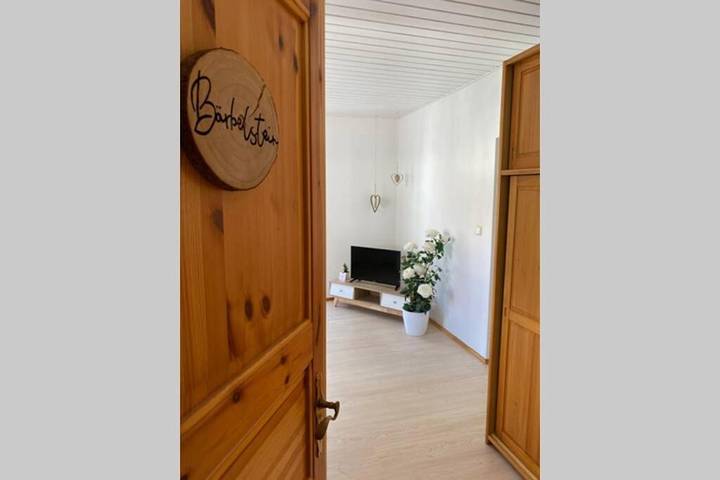 Ferienwohnung für 2 Personen, mit Balkon und Terrasse sowie Garten