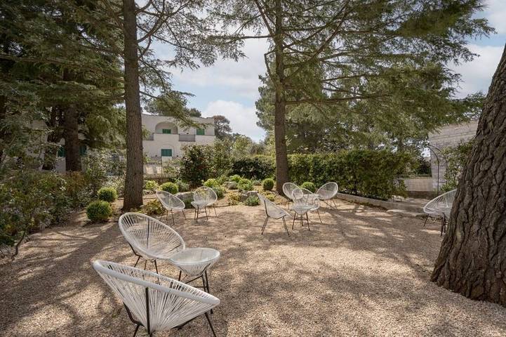 Villa per 8 persone, con balcone e giardino nonché idromassaggio in Fasano
