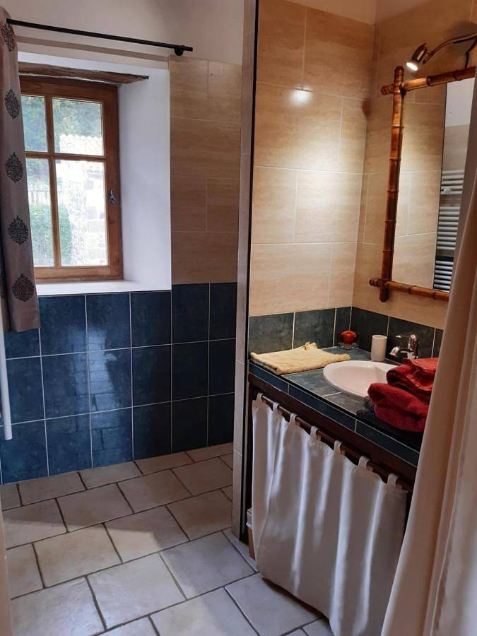 Chambre d’hôte pour 2 personnes, avec jardin et vue dans Privas - 2