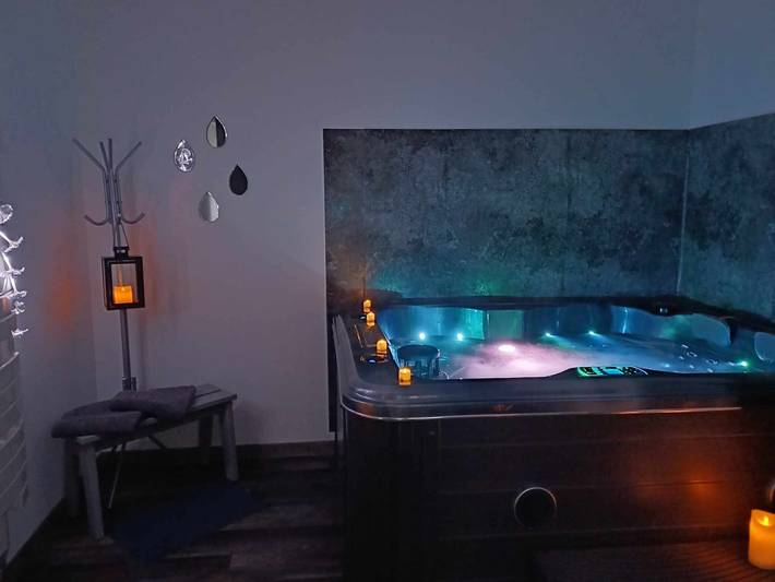 Gîte pour 3 personnes, avec jacuzzi dans Marne - 3