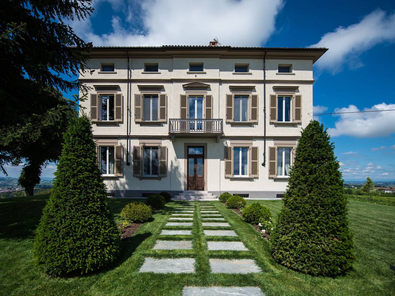 Villa Loreto in Costigliole d'Asti, Langhe