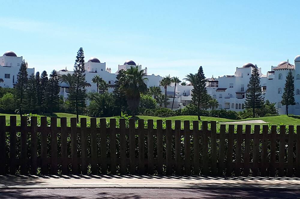 Apartamento entero, Apartamento con Ac en Costa Ballena en campo de golf a 10 min de playa in Costa Ballena, Rota 
