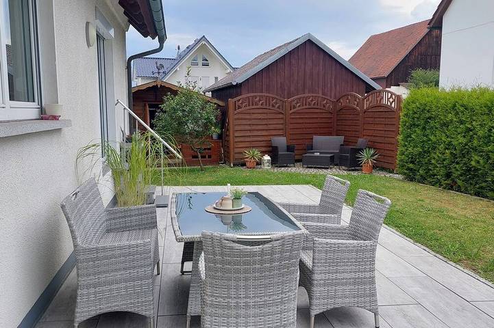 Ferienhaus für 5 Personen, mit Terrasse und Garten
