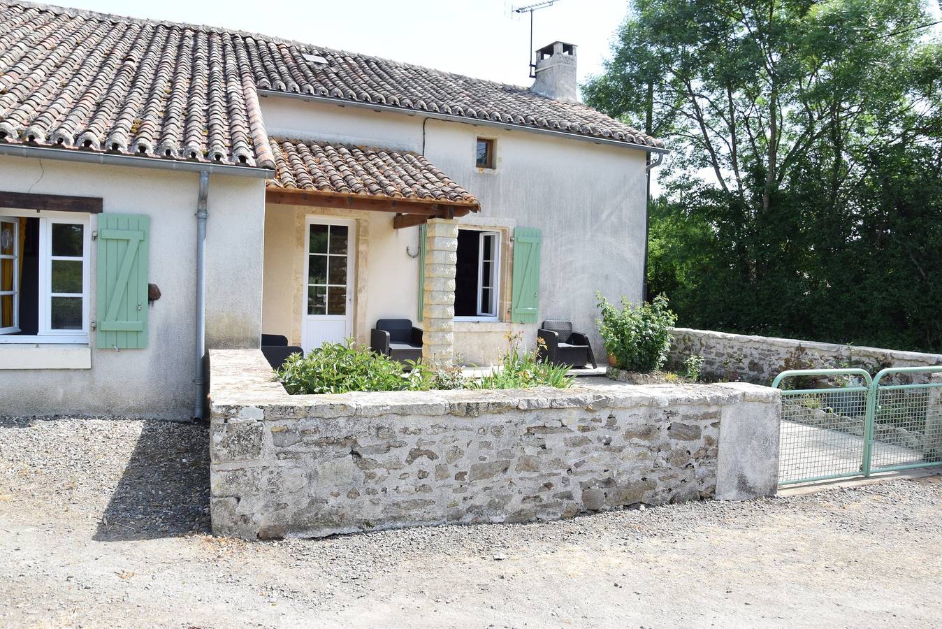 Maison charismatique à Saint-Germier avec jardin clôturé. in Saint-Germier, Deux-Sèvres