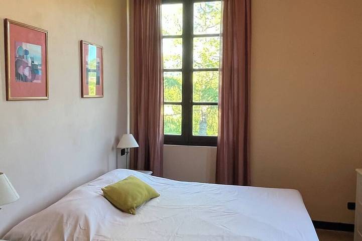 Beautiful villa with private pool in large garden in one of the borghi più belli in Mombaldone, Provincia d'Asti