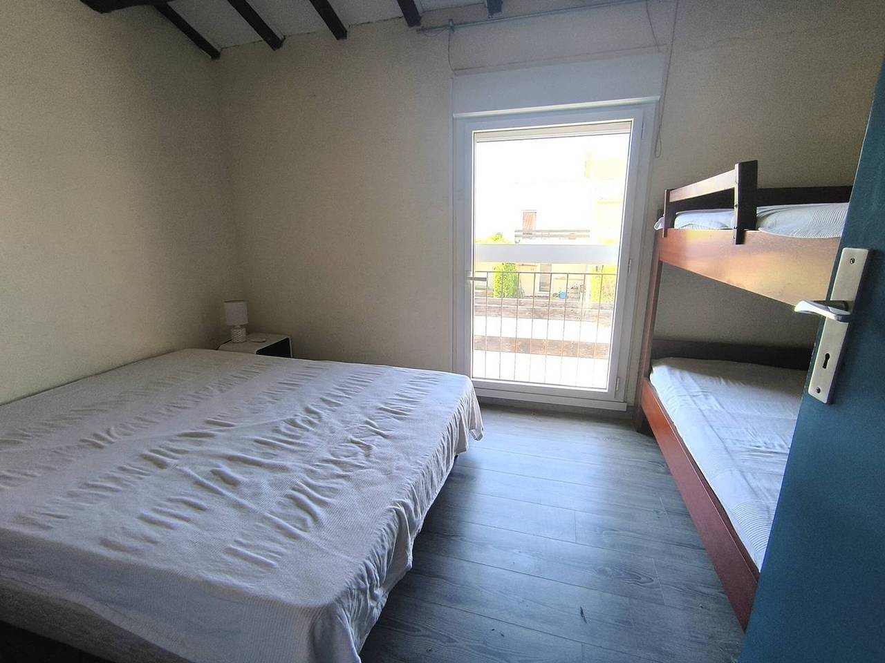 Appartement entier, Villa mitoyenne avec parking, près plage - 10 pers. in Cap d'Agde, Agde